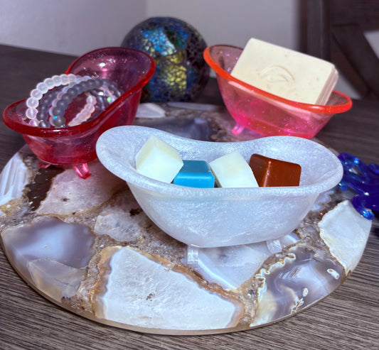 Bathtub resin art pieces